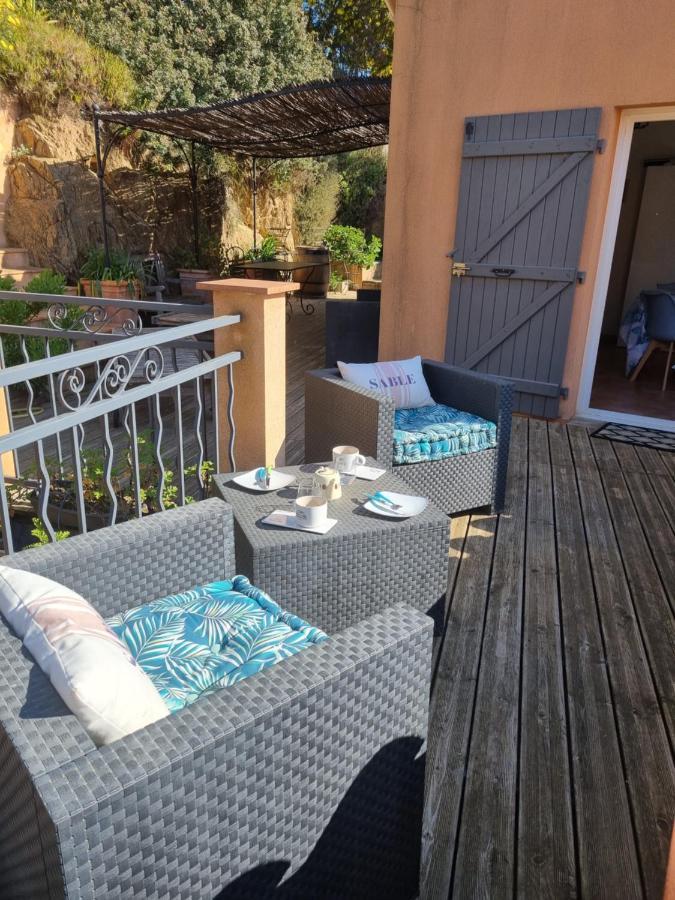 Coustelline Apartment Le Lavandou Exterior foto